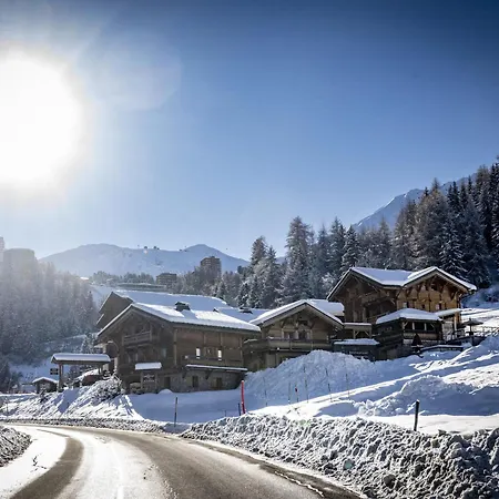 Chalet Spacieux 15 Pers. A Plagne 1800, Au Pied Des Pistes Avec Jacuzzi Et Sauna - Fr-1-181-2791 *