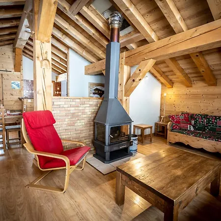 Spacieux 15 Pers. A Plagne 1800, Au Pied Des Pistes Avec Jacuzzi Et Sauna - Fr-1-181-2791 Chalet *